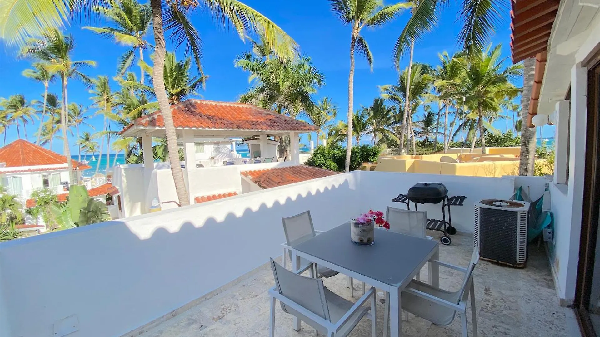 Beach Villas & Apartments Ocean & Garden View Wifi Bbq Beach Club & Spa Punta Cana 5*,  Dominicaanse Republiek